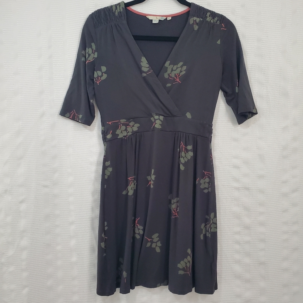 BODEN Crossover 3/4 Sleeve Dress Gray w/ Floral Print Size 6